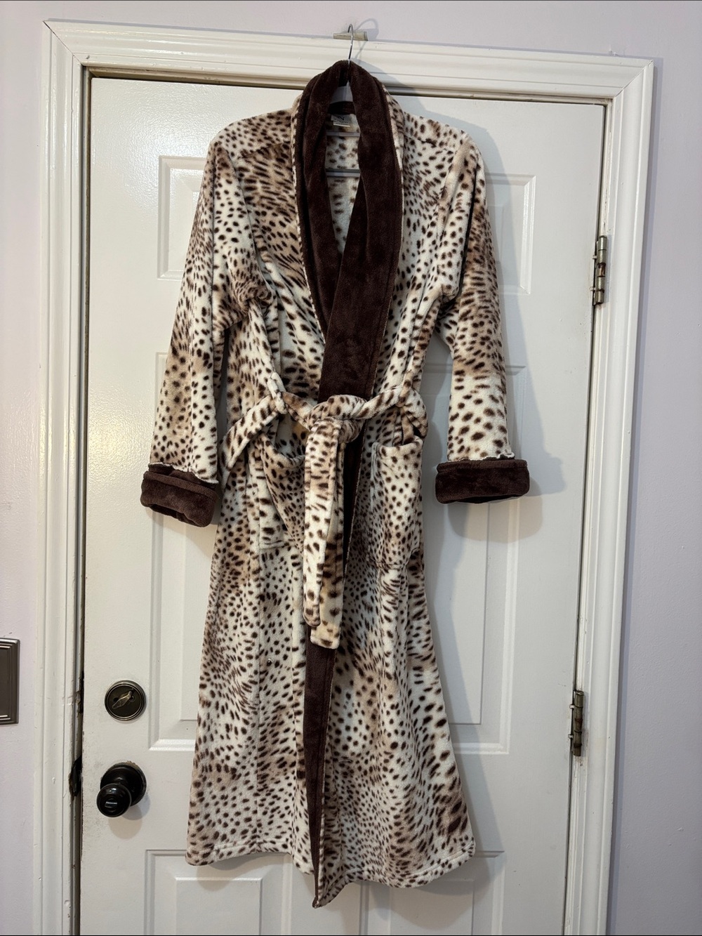 Natori brand Robe Size Medium